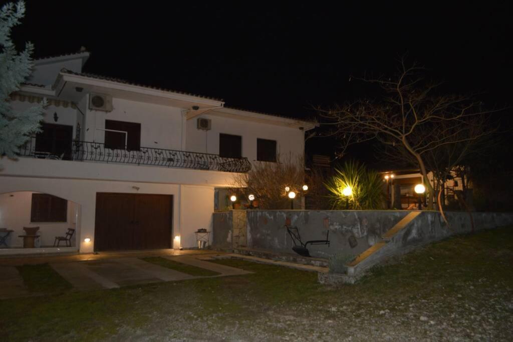 Triple H Villa Volos Ngoại thất bức ảnh